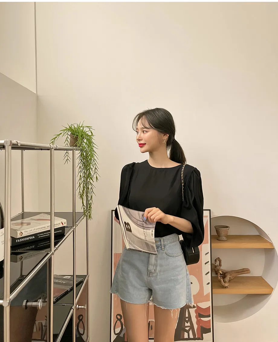 리리앤코 샤롤린 퍼프 블라우스