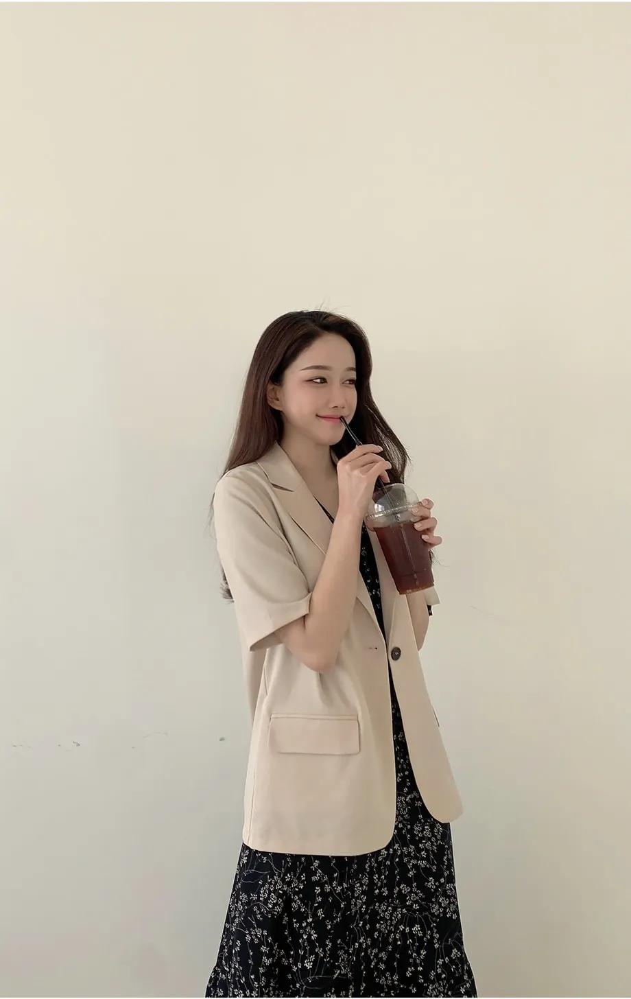 리리앤코 페이킨 베이직 반팔 자켓