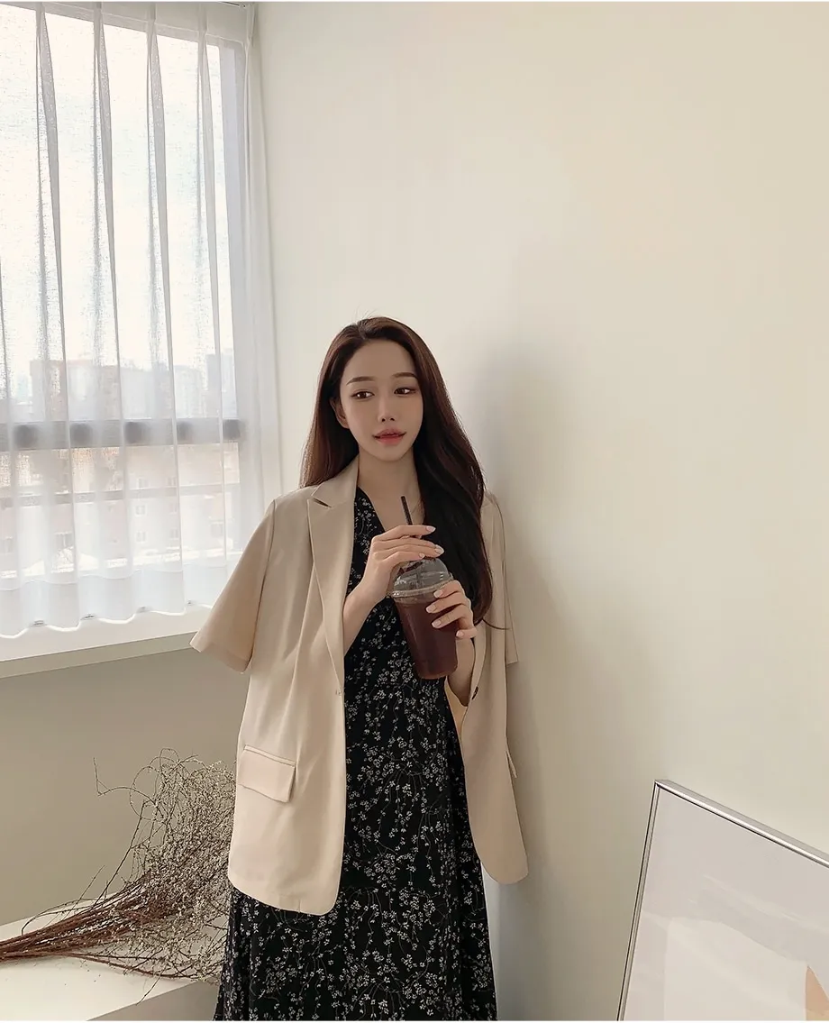 리리앤코 페이킨 베이직 반팔 자켓