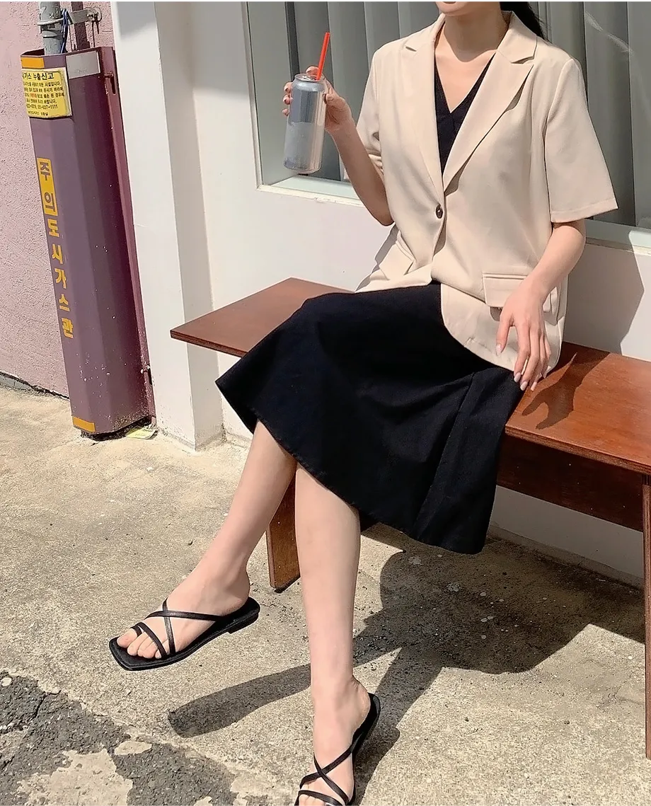 리리앤코 페이킨 베이직 반팔 자켓