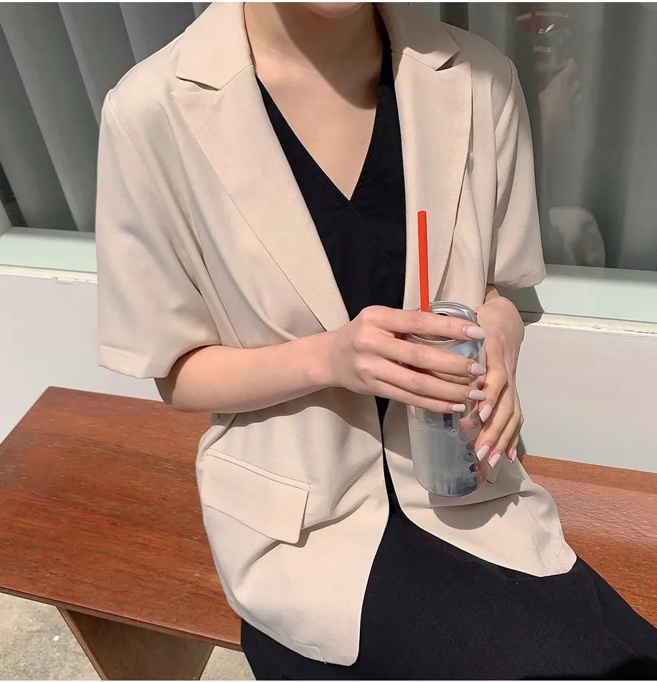 리리앤코 페이킨 베이직 반팔 자켓