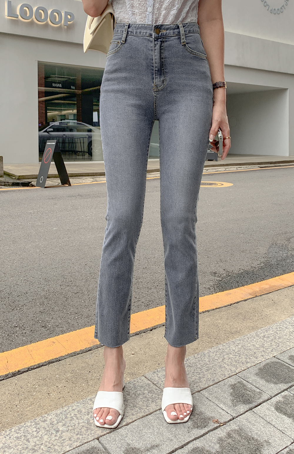 クリーム色 スリムフィットデニムパンツ セール】 〈洗濯機可能〉ストレート フィット デニム パンツ