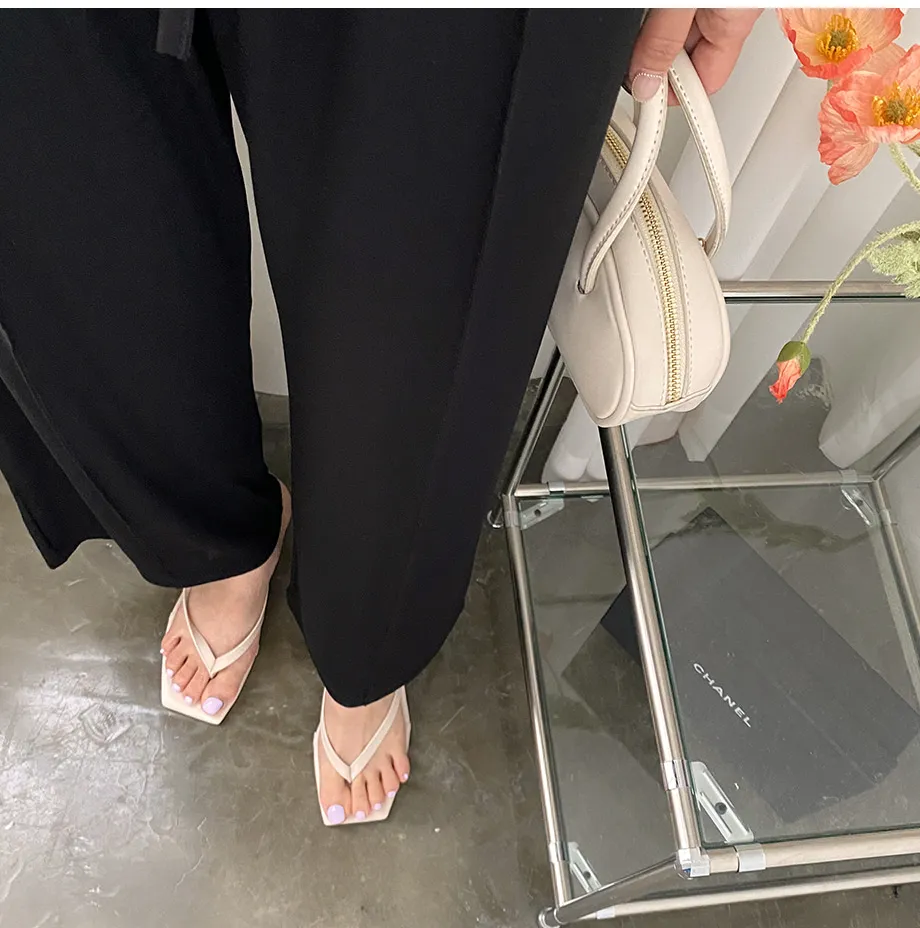 리리앤코 멜튼 밴딩 핀턱 와이드 팬츠