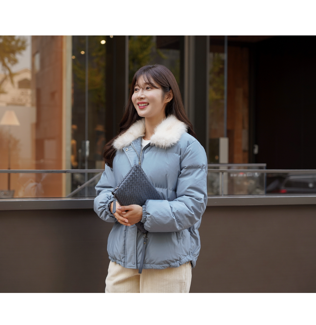 11-640 お洒落な上質フェイクファー衿付きダウンジャケット　新品 フェイクファー襟ダックダウンジャケット | レディースファッション