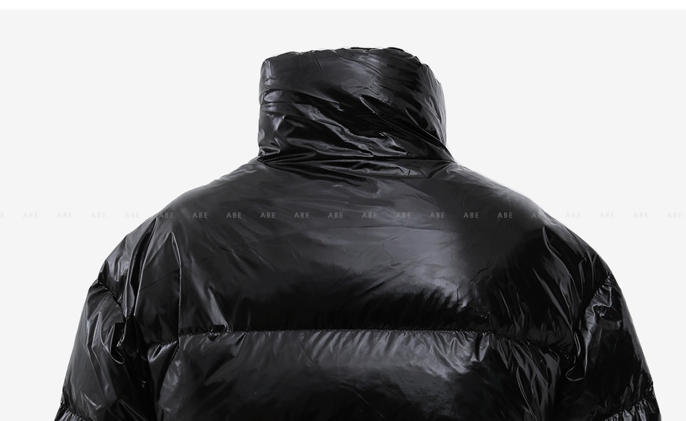   黒 ダウンジャケット光沢 光沢クロップドダウンジャケット | レディースファッション通販 - DHOLIC