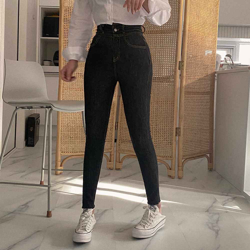 【COEL】ハイウエスト　フリル　デニムパンツ　ブラック GYDA（ジェイダ）の「ハイウエストthigh highダメージデニム