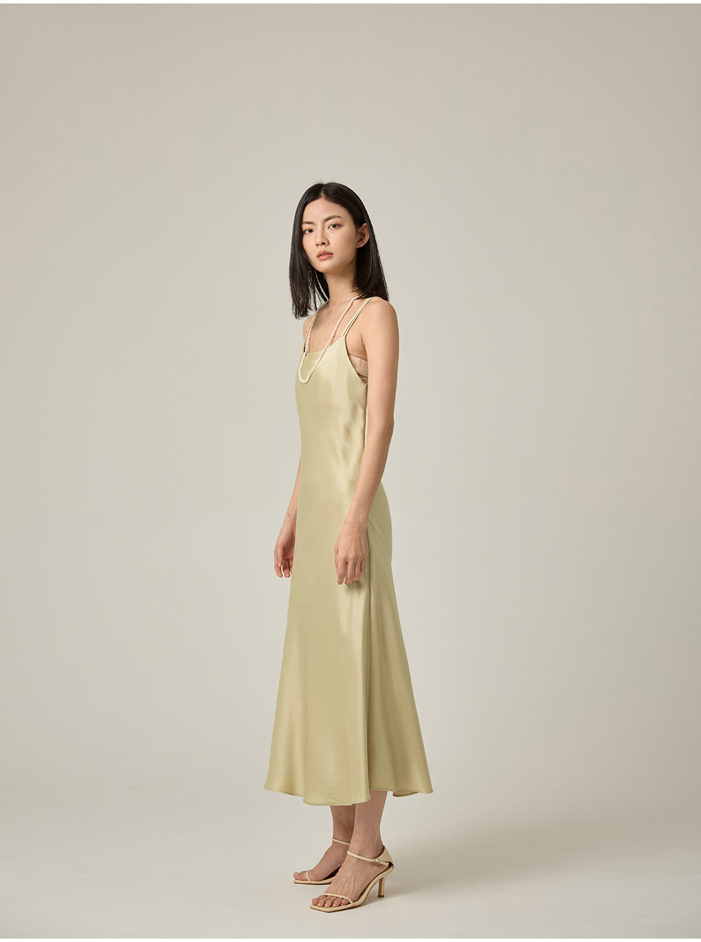 サテンキャミソールワンピース(イエロー) | レディース