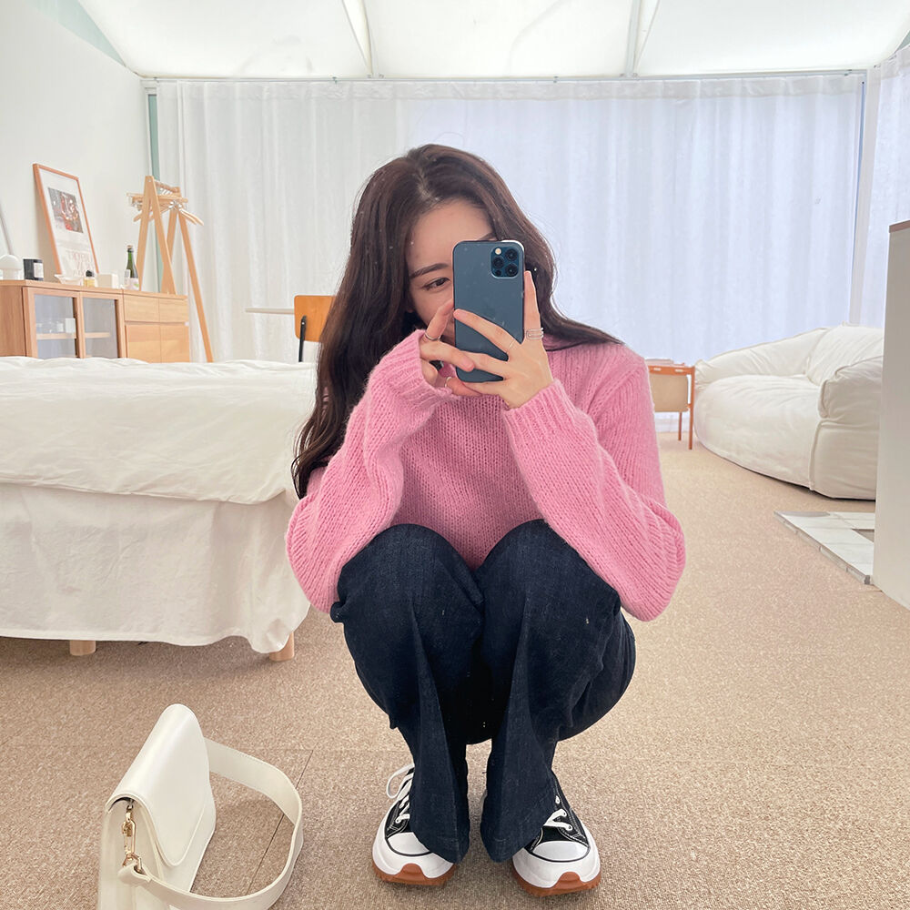 最終値下げ MATIN KIM ピンク クロップドニットセーター w closet（ダブルクローゼット）の「【WEB限定カラー】スリーブ