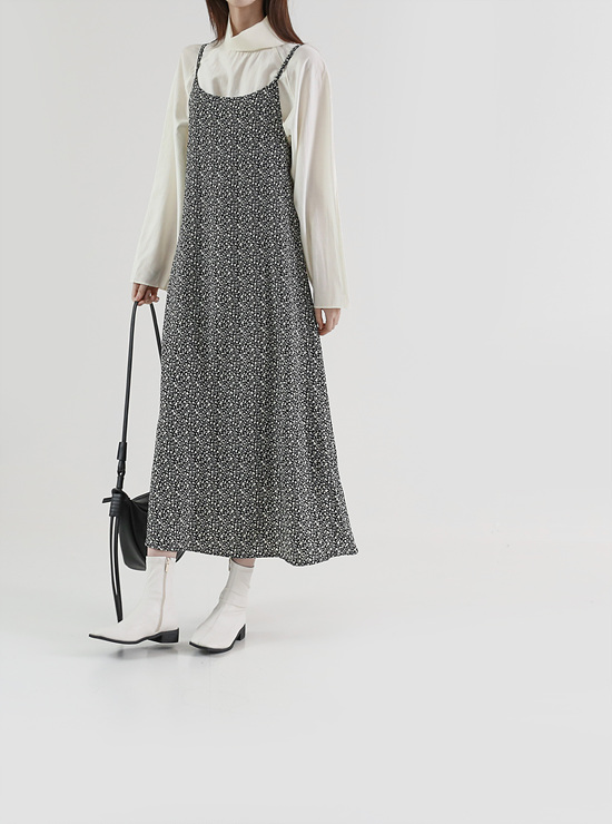 D&G 花柄 キャミワンピース キャミソール　ライトブルー　シルク D&G 花柄 キャミワンピース キャミソール ライトブルー シルク D&G 花