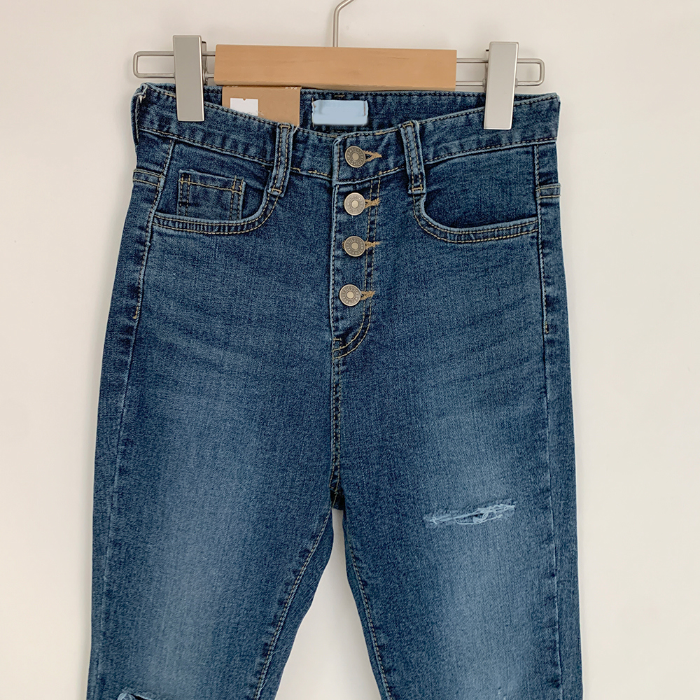 ボタンフライスキニーデニムパンツ | レディースファッション ボタンフライスキニーデニムパンツ | レディースファッション