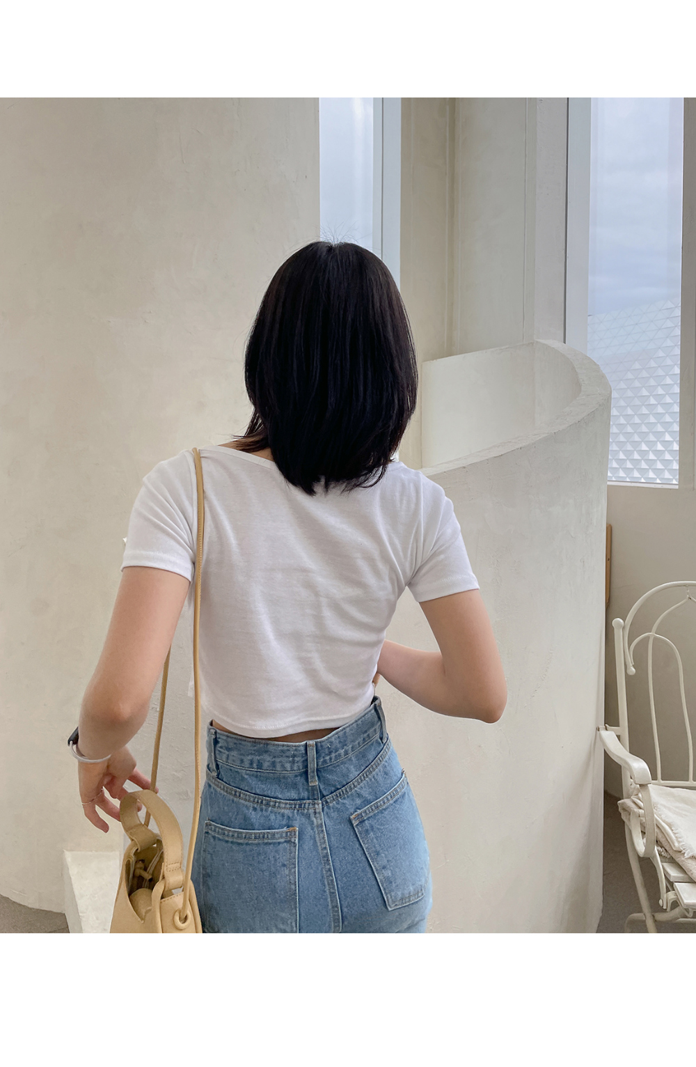 ヘンリーネッククロップドTシャツ | レディースファッション通販 - DHOLIC