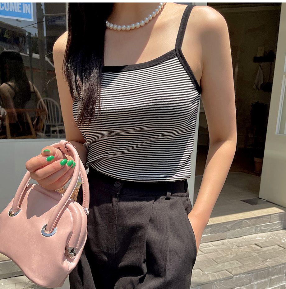 新品タグ付✨完売品　タフタモールボーダーキャミソール　ブラウス　ブラック　M UNITED ARROWS（ユナイテッドアローズ）の「モールボーダー