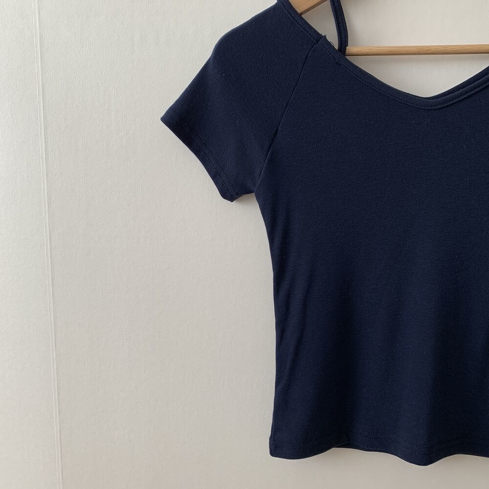 オフショルダーストラップ半袖Tシャツ | レディースファッション