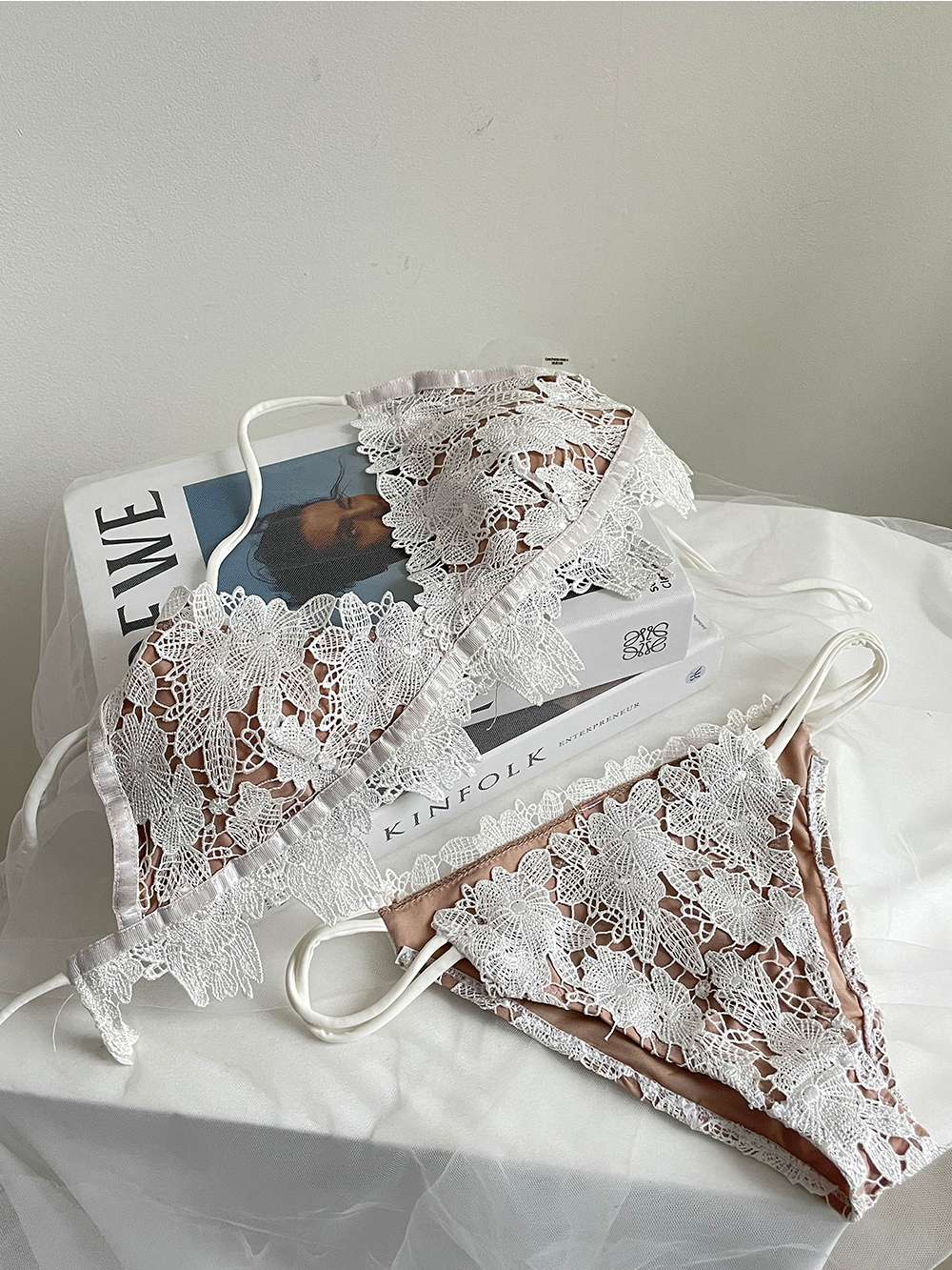 【定価14300円】ベネトン フラワーモチーフ三角ビキニ LAV 定価14300円】ベネトン フラワーモチーフ三角ビキニ LAV - メルカリ