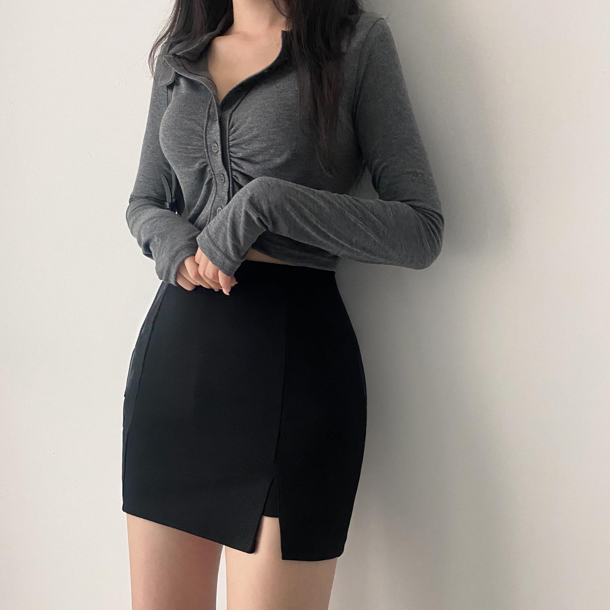 韓国　comet アイボリー スカート風タイトパンツ 130 Sサイズ エスイーユー SEU サイドスリットデニムミニスカートパンツ