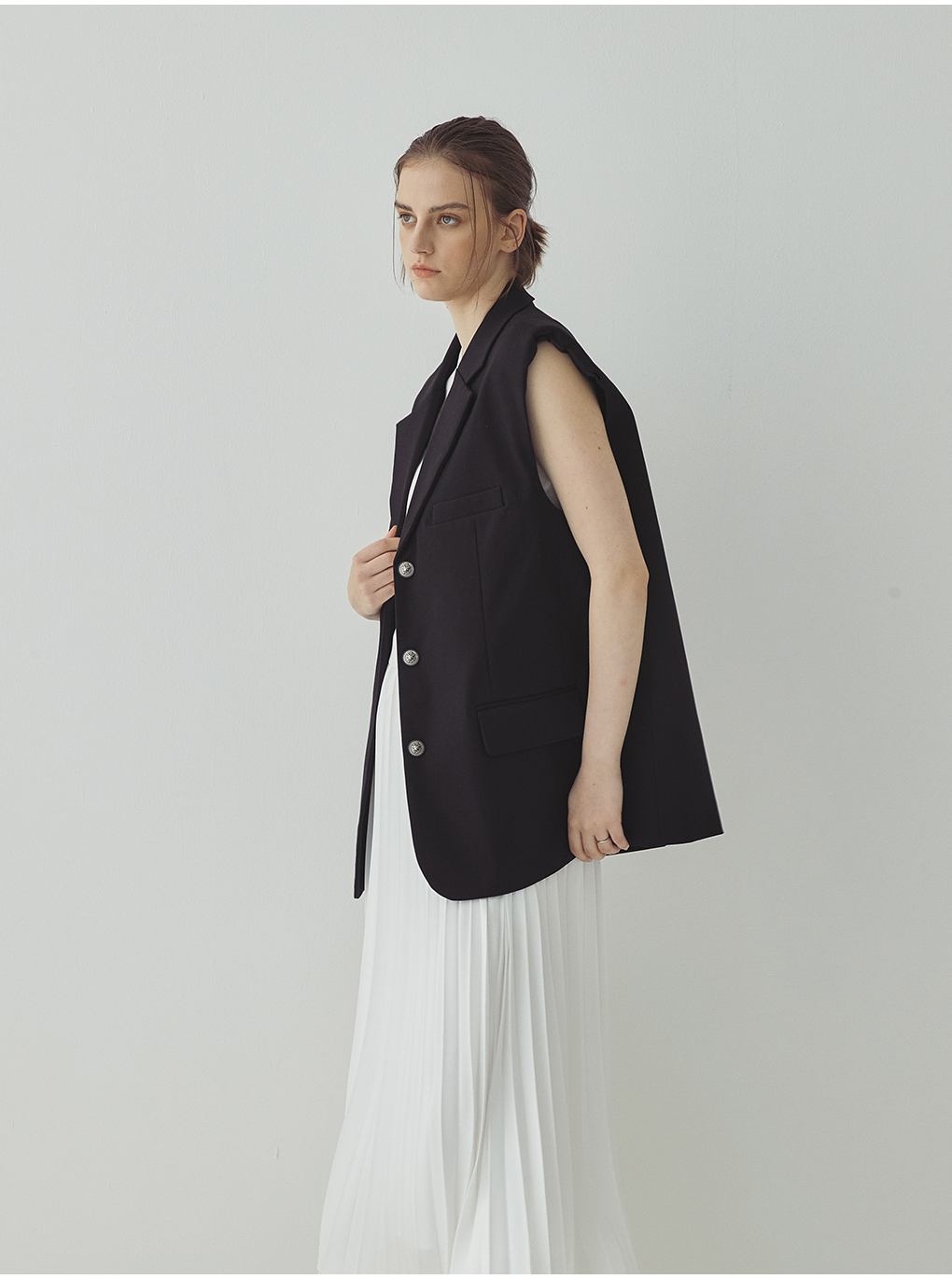 肩パッド内蔵オーバーフィットベスト | レディースファッション通販