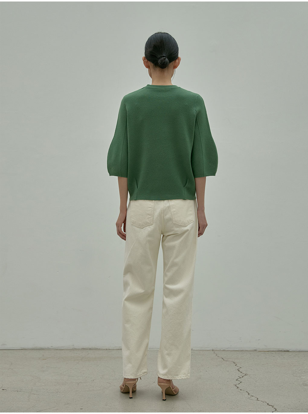 新品ライトグリーン Vネック バルーンスリーブセーター バルーンスリーブニット(グリーン) | レディースファッション