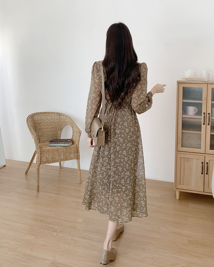 Vネックシャーリングフラワーワンピース | レディースファッション通販