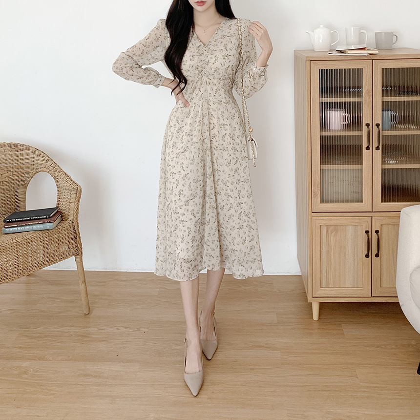 Vネックシャーリングフラワーワンピース | レディースファッション通販