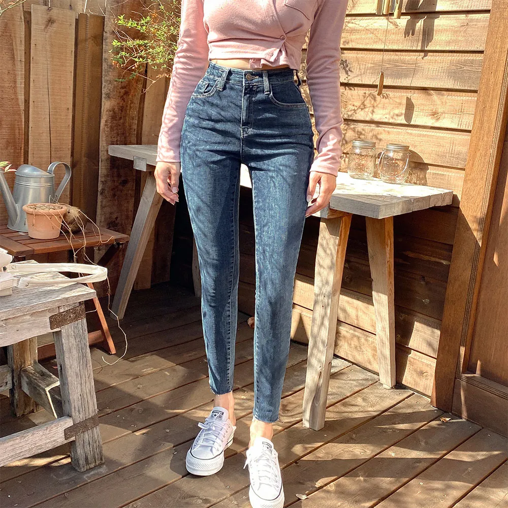 WOOLRICH ウール リッチ デニムパンツ ボトムス レディース Jeans 衒っ 