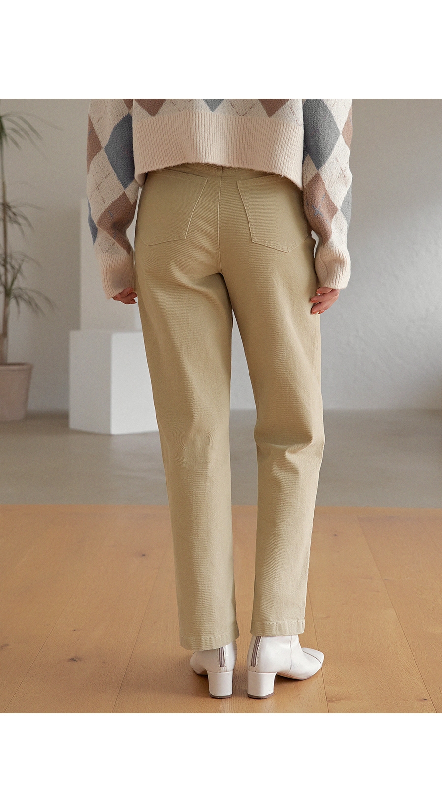 ベージュストレートパンツ | レディースファッション通販 - DHOLIC