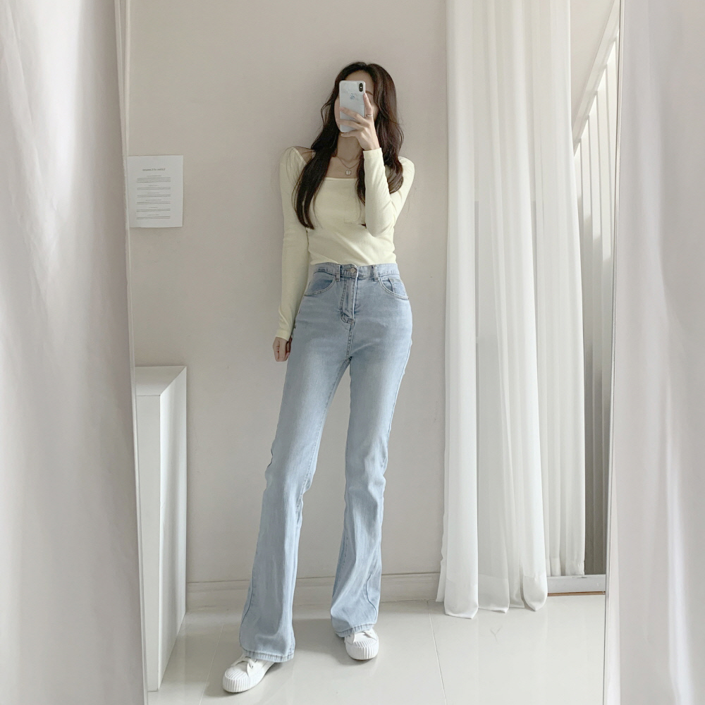 超美品！PLEATS PLEASE ロングデニムパンツ　3 新作 デニムパンツ ジーンズ 大好評 フレアパンツロングパンツ