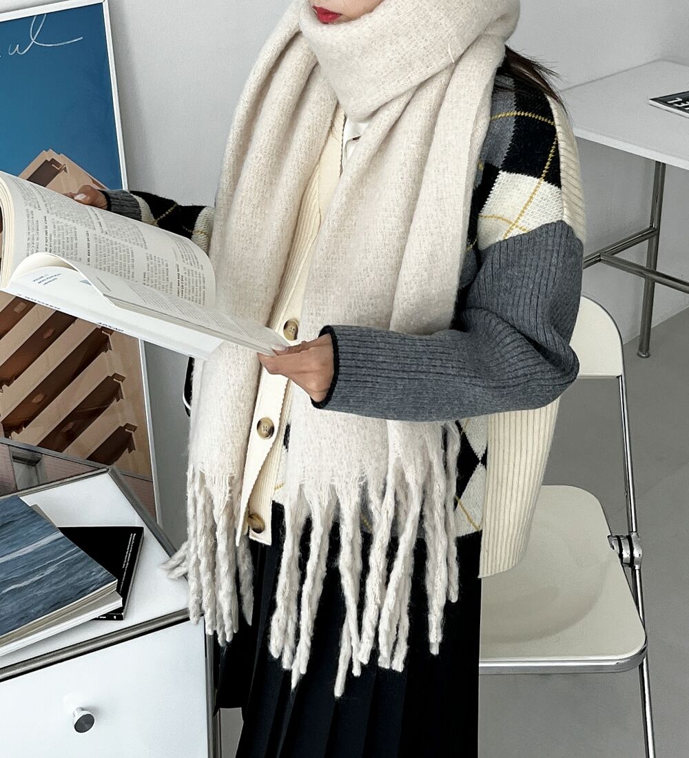 フリンジソフトタッチマフラー(アイボリー) | レディースファッション