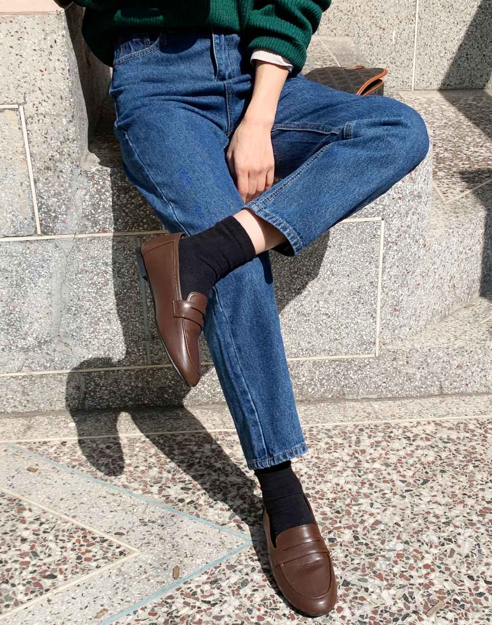 ストレートシルエットデニムパンツ | レディースファッション