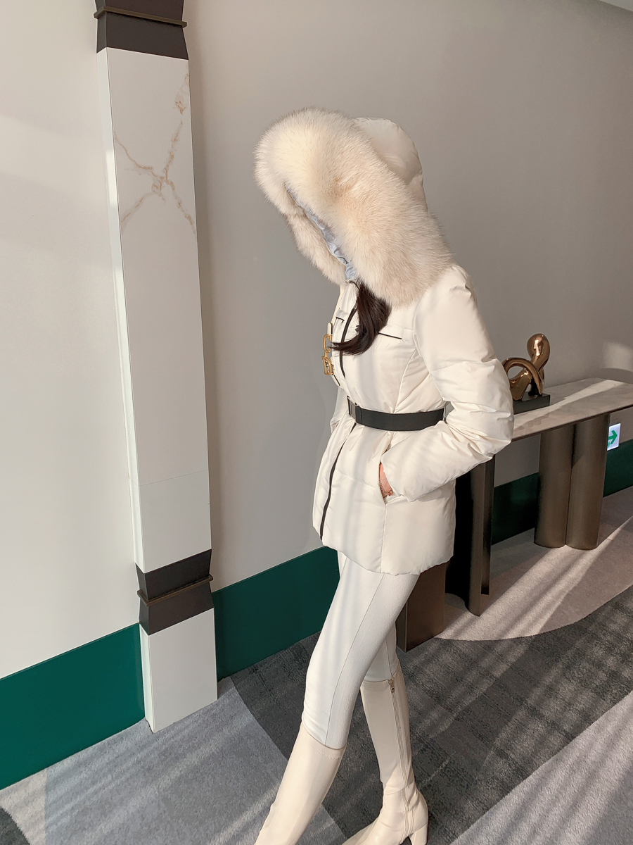 ベルト付ファーフードダウンジャンパー | レディースファッション通販