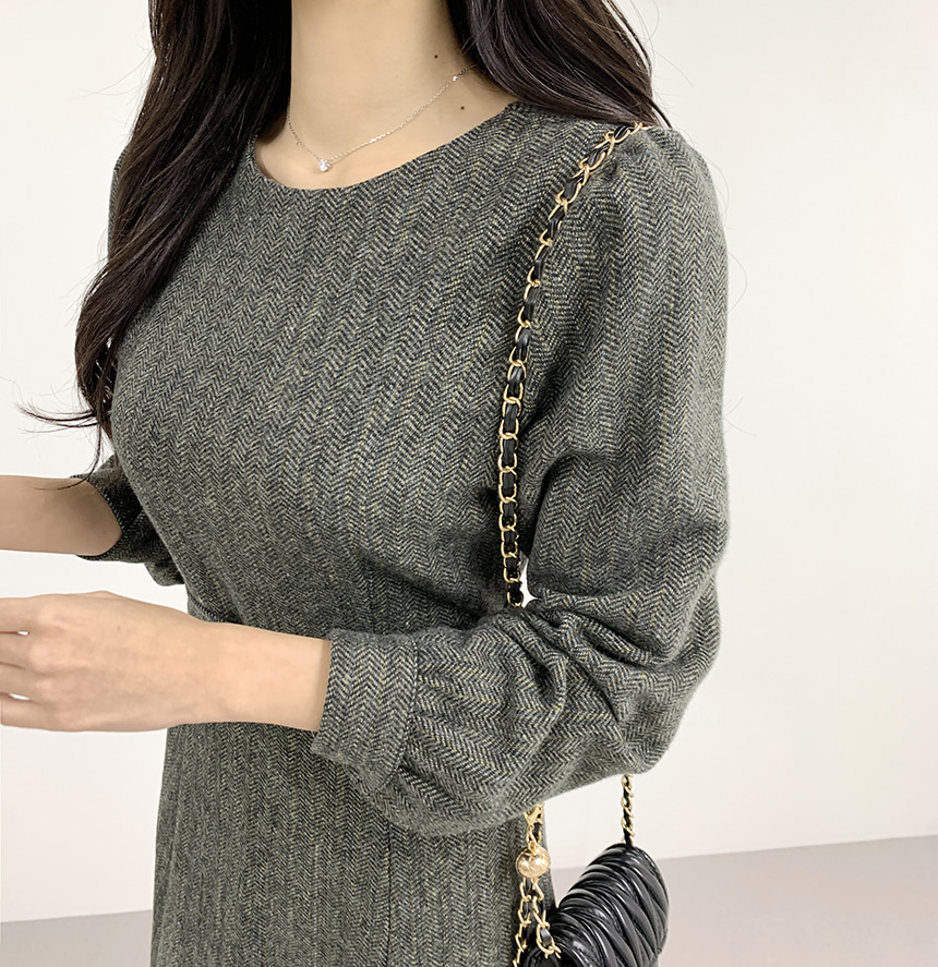 ストラップ付ヘリンボーンフレアワンピース | レディースファッション