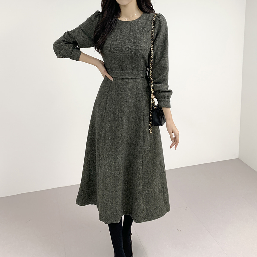 新品【23区】ヘリンボーン ワンピース　フレア　40　11号　Lサイズ　タグ付 ストラップ付ヘリンボーンフレアワンピース | レディースファッション