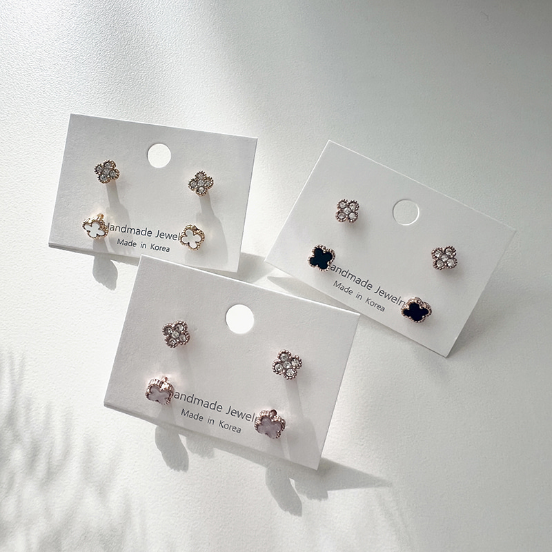 ミニクローバーモチーフピアス2SET | レディースファッション通販 - DHOLIC
