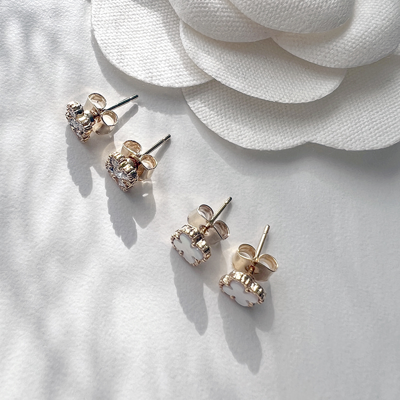 ミニクローバーモチーフピアス2SET | レディースファッション通販 - DHOLIC
