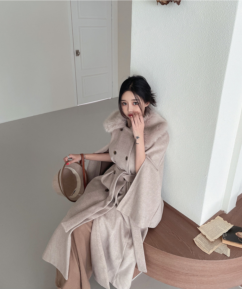 ストラップ付ファーカラーダブルボタンケープコート | レディース