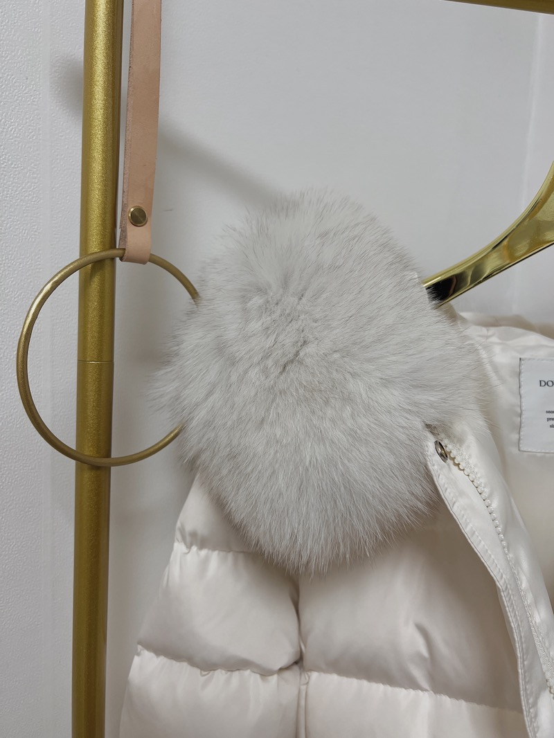 ダウンコート ハーフコート ファー付き フード付き ホワイトダックダウンジップアップ レディース アウター 防寒 秋冬 シンプル 無地 カジュアル ファーフード付き ダウンジャケット ダウンコート ダウンジャケット