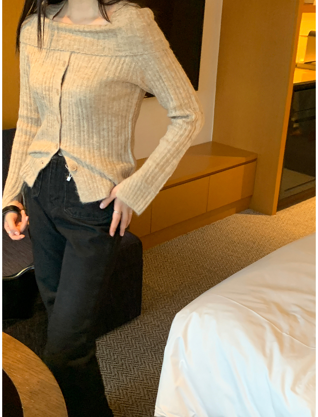 フロントボタンオフショルニット | レディースファッション通販 - DHOLIC