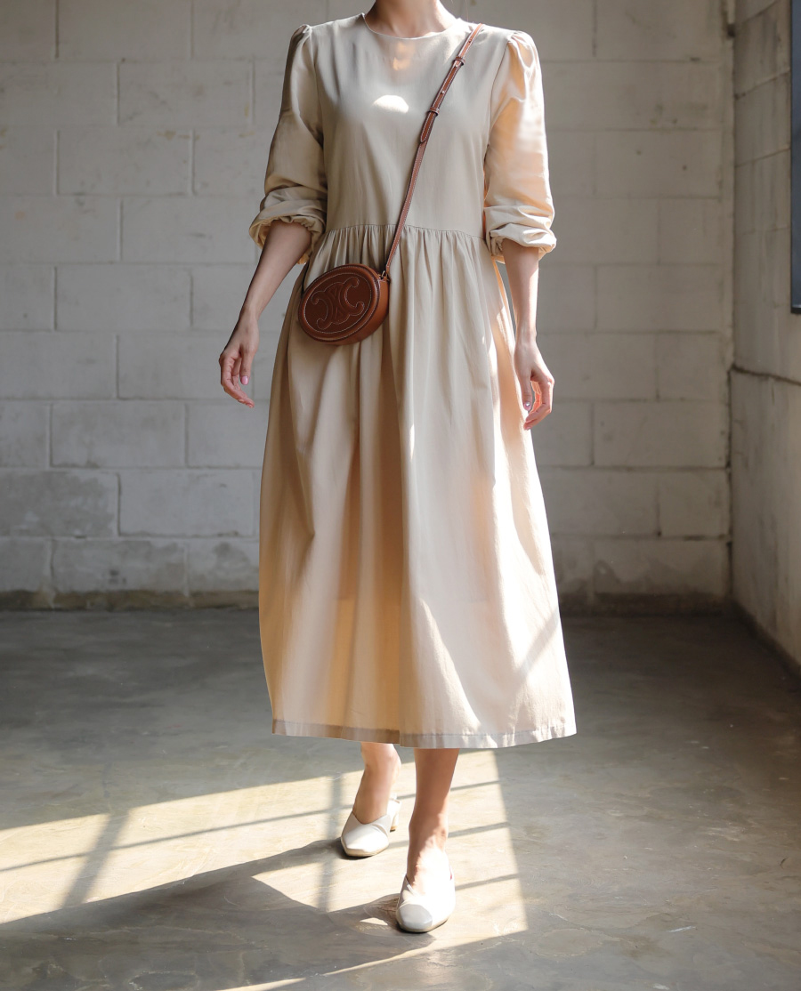 ラウンドネックベージュワンピース | レディースファッション通販 - DHOLIC