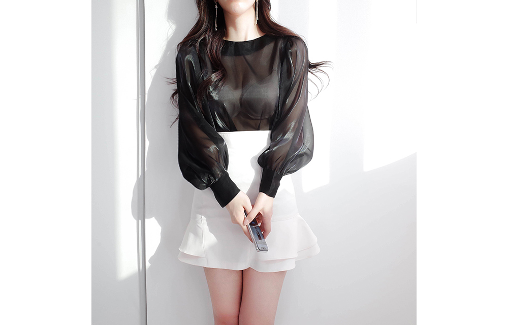 サテンシースルーブラウス | レディースファッション通販 - DHOLIC