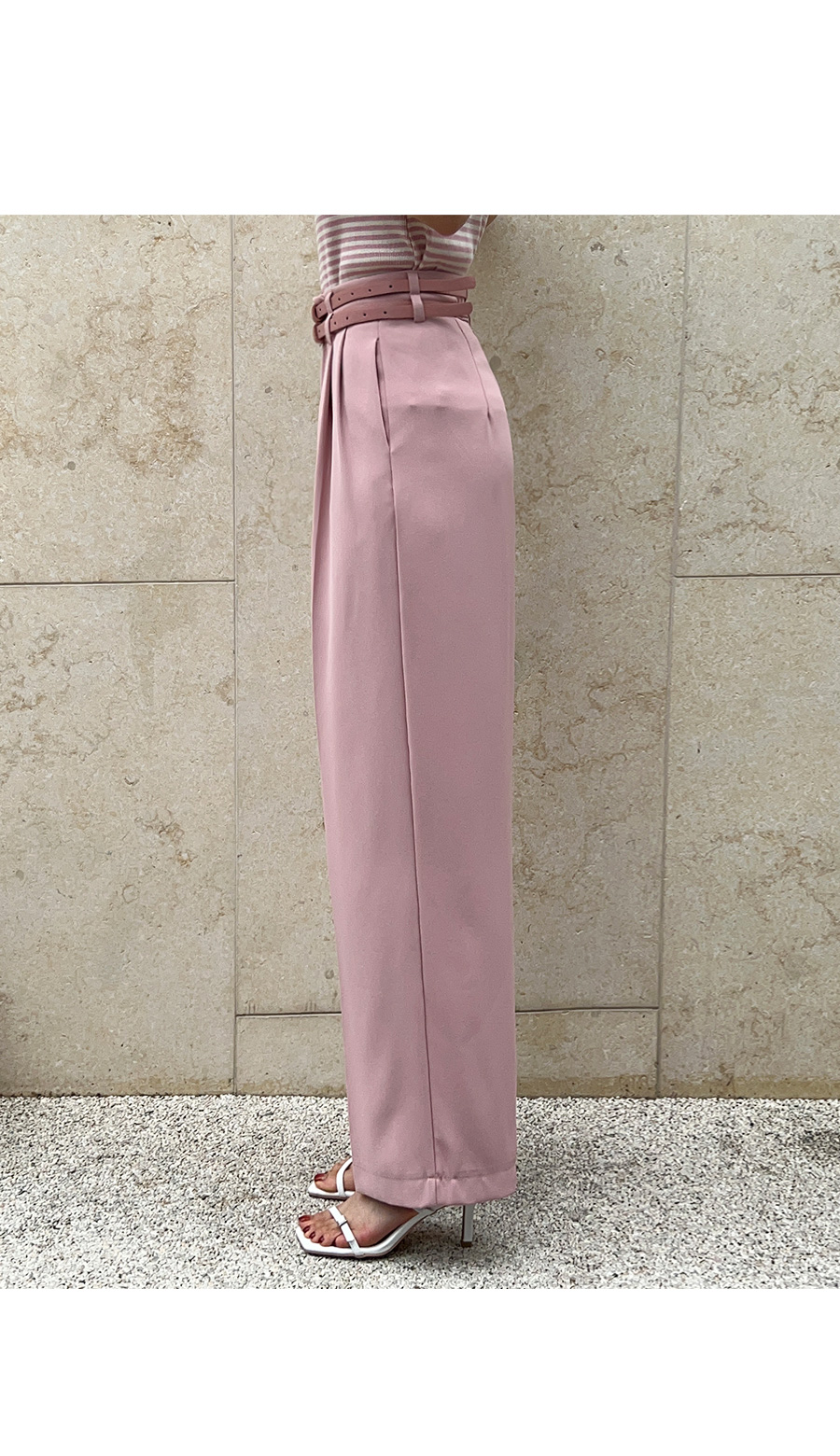 ベルト付き　wide tuck slacks 受注制【Chikashitsu +】wide tuck slacks (3color) | OUR BRAND