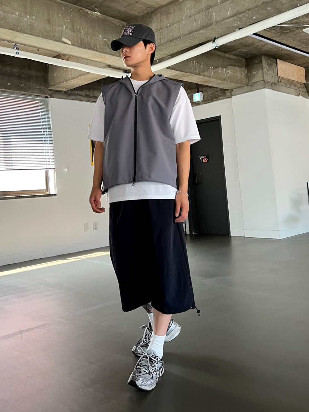 ハチヤーズ　フード付きベスト ！ 8YARDS | COMPOSITE FULL ZIP VEST