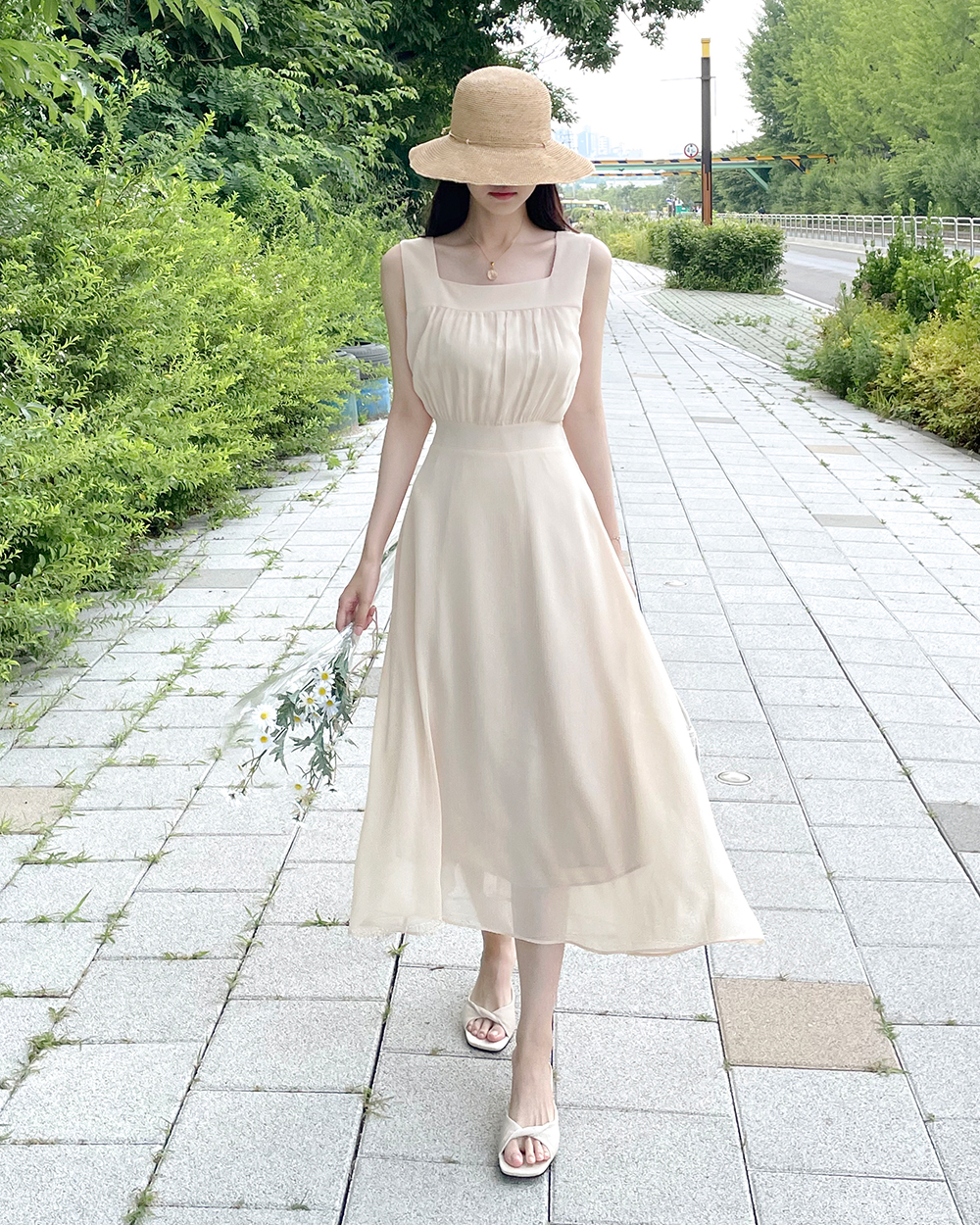極美品✨セルフォード ロングワンピース 白襟 お呼ばれ 2way ベージュ ママ シースルースクエアネックロングワンピース | レディース