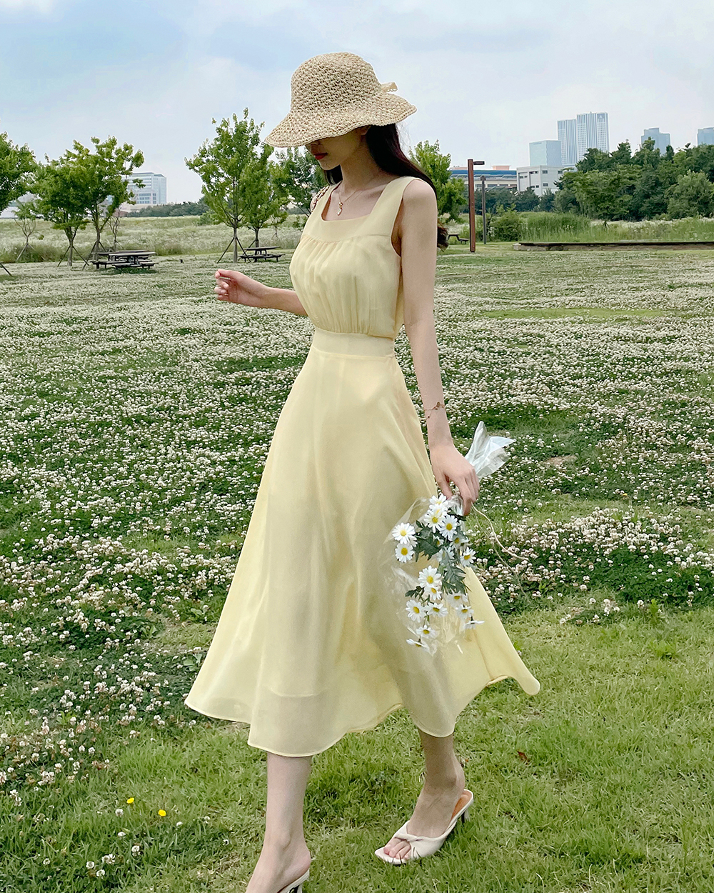 花柄★スリット★リボン付き★ワンピース★ CAROLINA HERRERA プリント柄☆スリット☆ロングワンピース☆ CAROLINA HERRERA