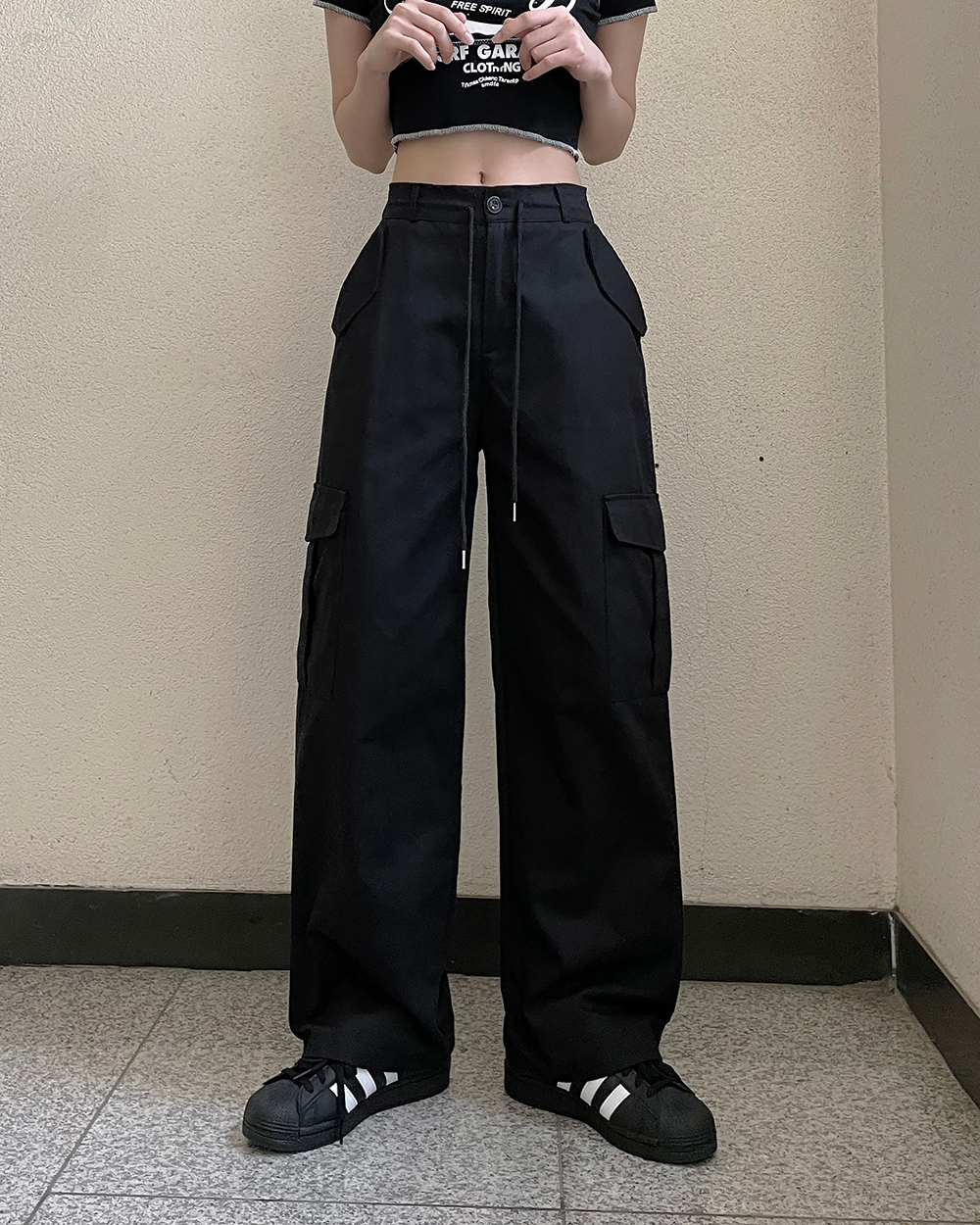 ストラップカーゴワイドパンツ | レディースファッション通販