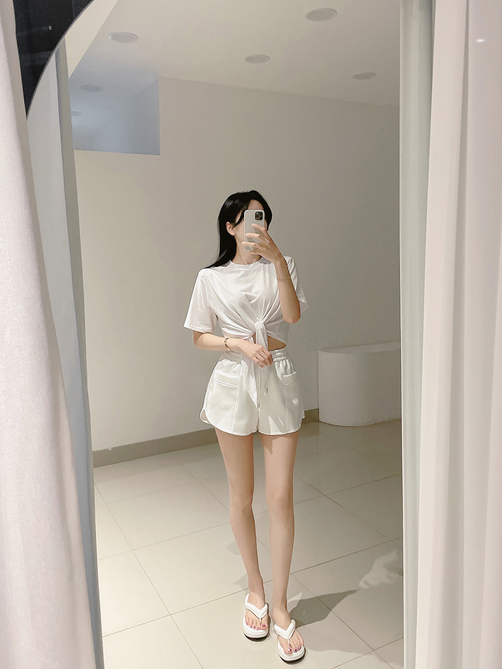 1674565_info_2489155F-65DC-