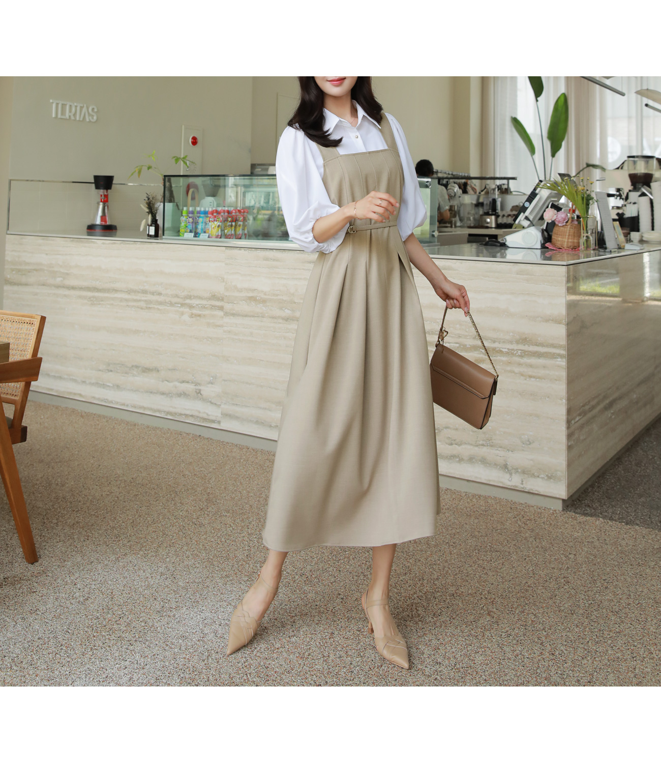 【美品】PESERICO ペゼリコ フロントタック ノースリーブ ワンピース 小さいサイズ 綿混ショルダータックノースリーブワンピース 低