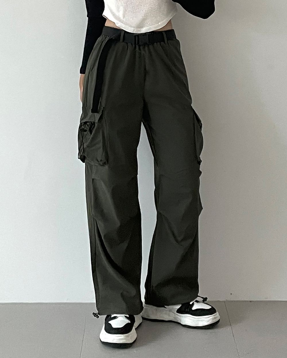 専用 ベイトタイプ ベルト付ドローコードポケットパラシュートパンツ | レディース
