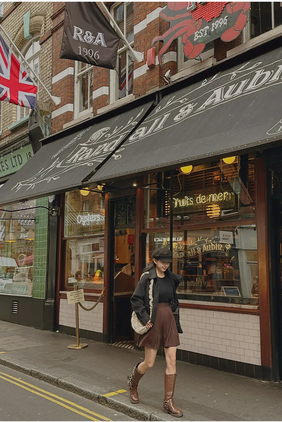 RIRINCO シングルボタンショート丈コート