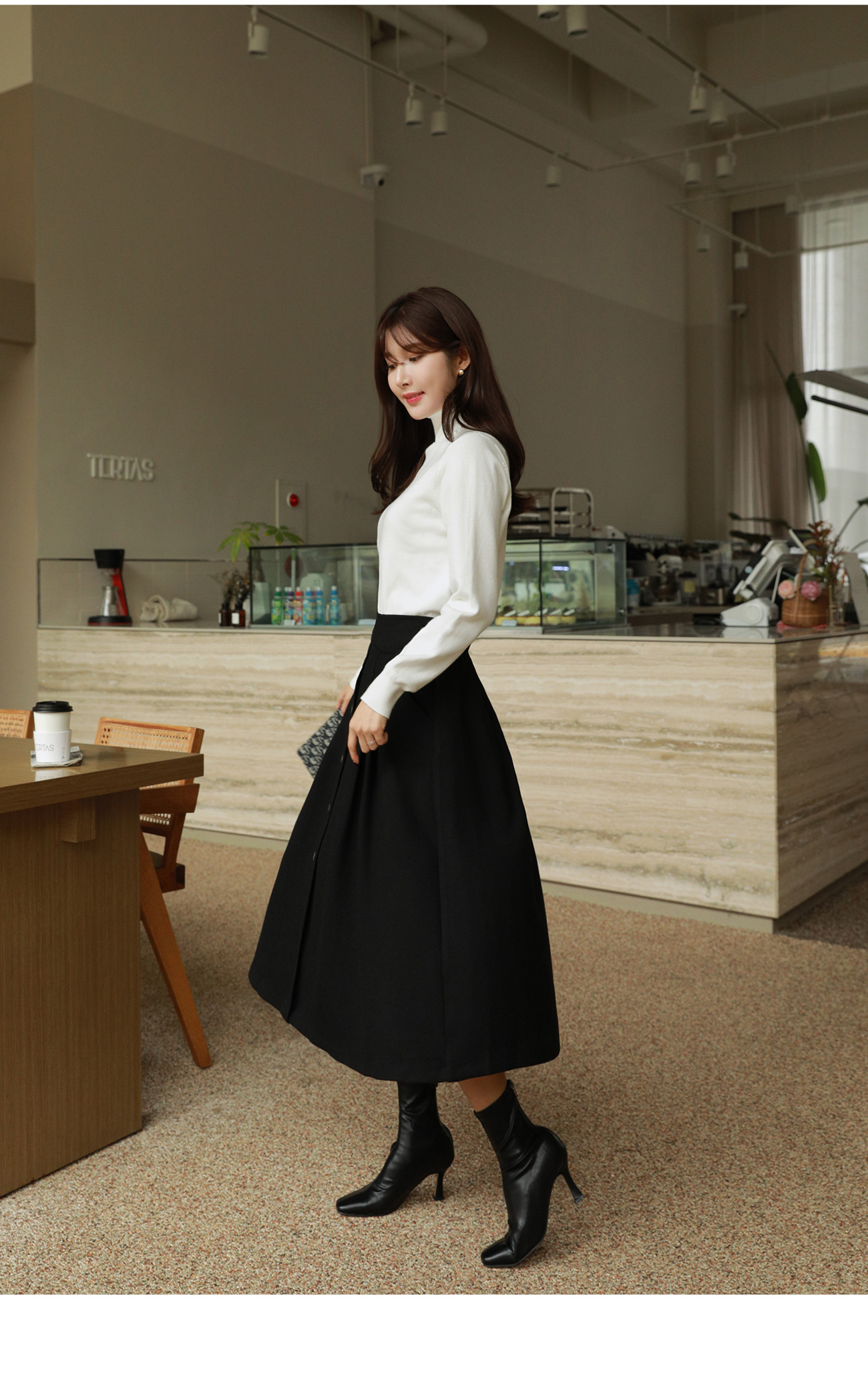 y2k archive クレージュ　サイドロゴラインニット　タートルネック　黒 y2k archive クレージュ サイドロゴラインニット タートルネック 黒