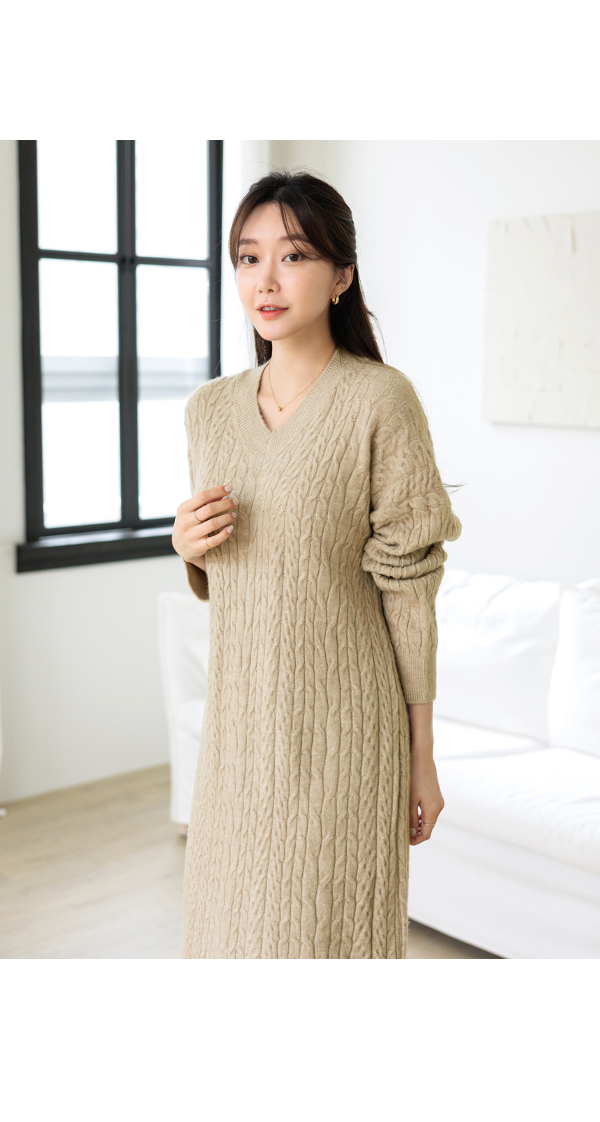 Vネックケーブル編みニットワンピース | レディースファッション通販