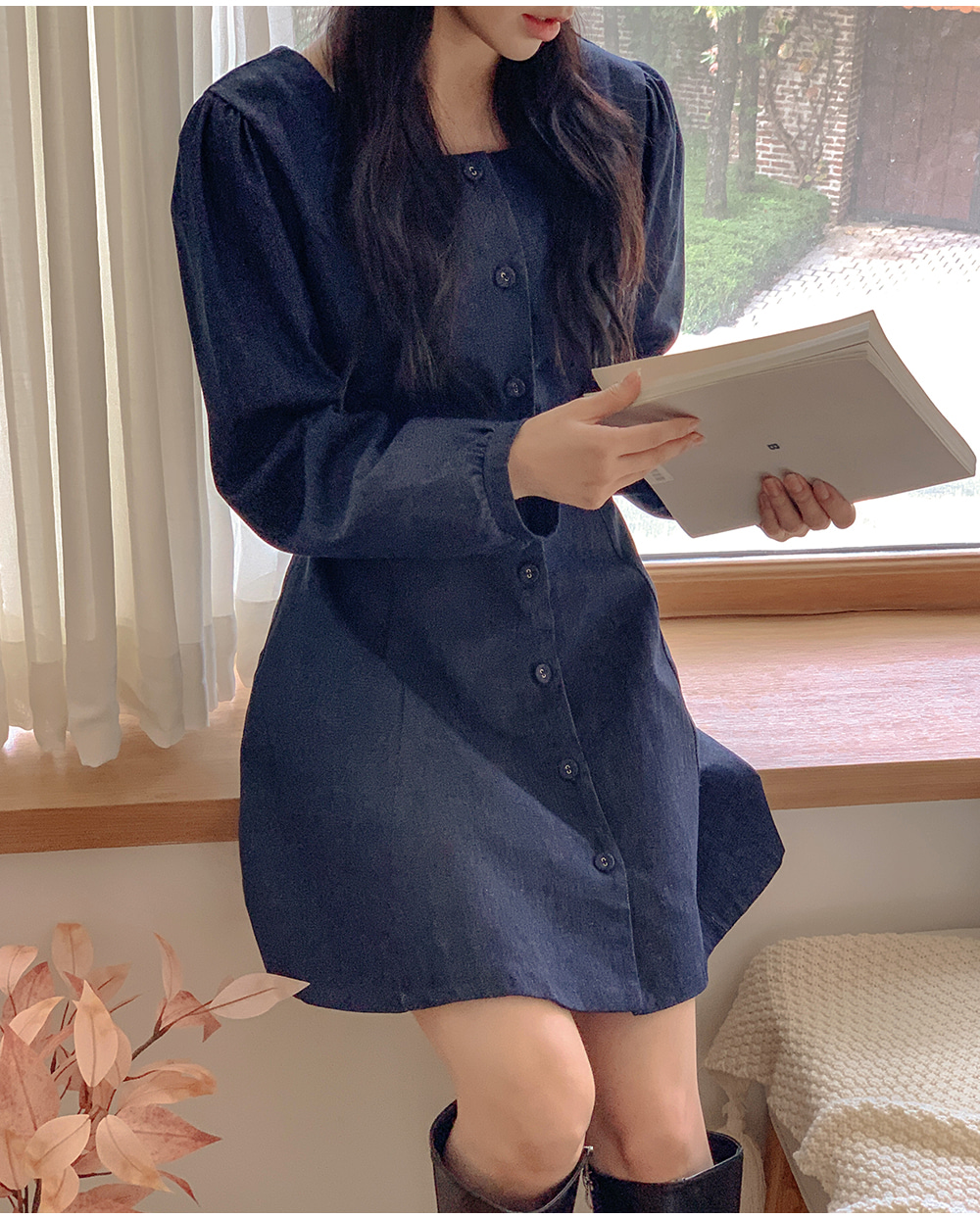 ☆ドイツ発*BERSHKA*新作*スクエアネックデニムワンピ/LB☆ スクエアネックボタンデニムワンピース | レディース